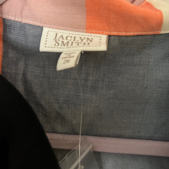 Jaclyn Smith Button up shirts - Picture 4 of 6